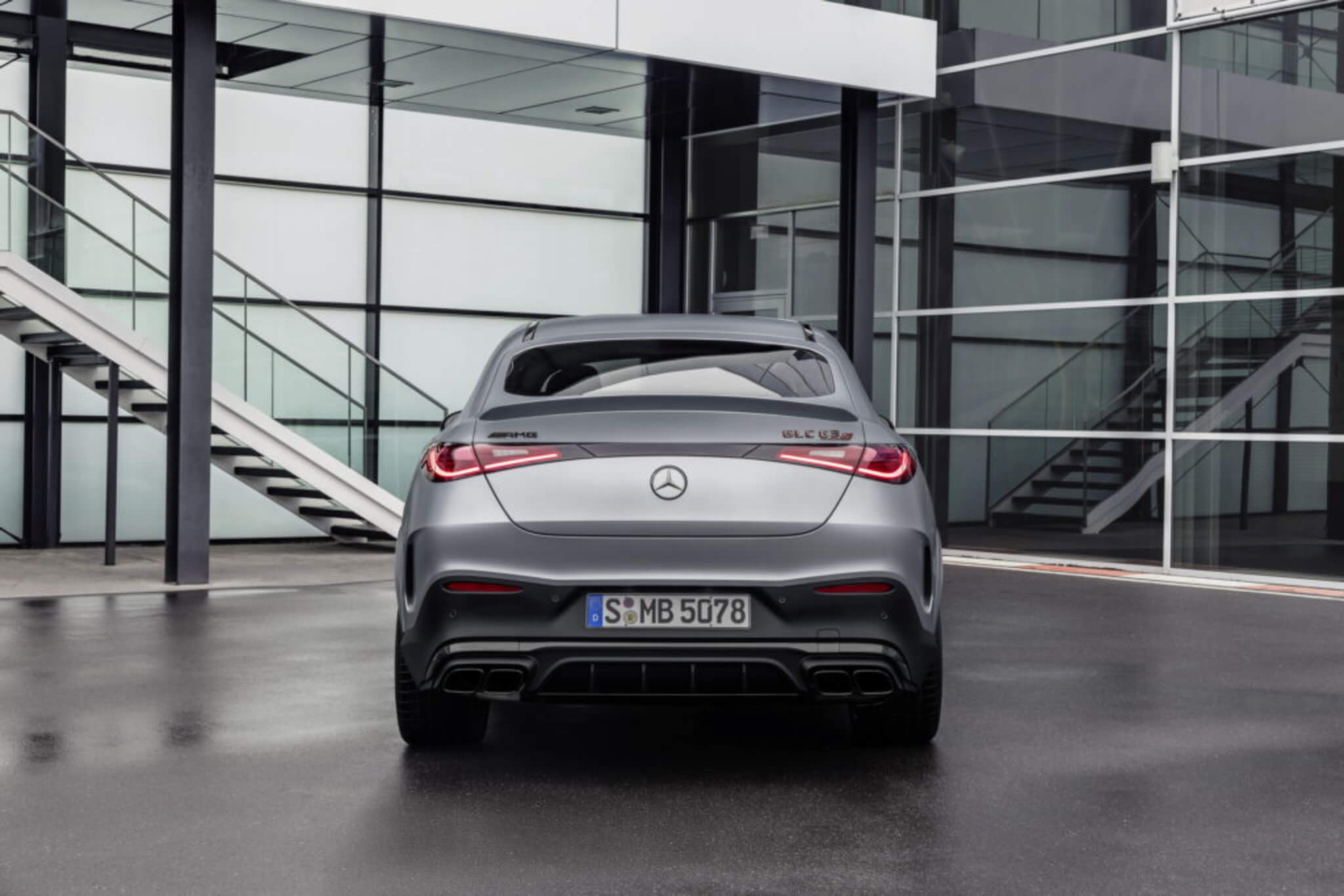 Mercedes-AMG GLC 63 S E Performance Coupé traseira