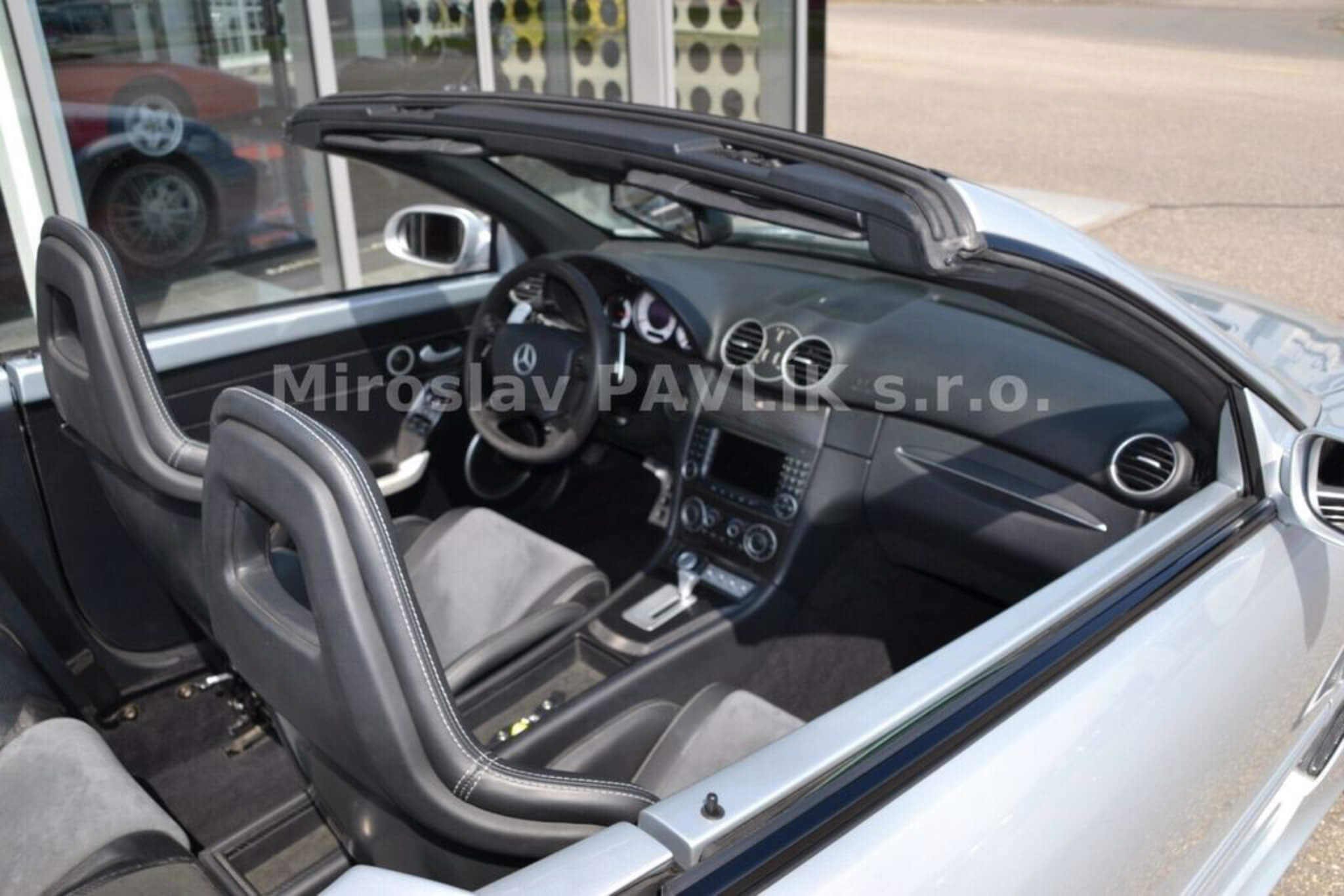Mercedes-Benz CLK AMG DTM Cabrio interior