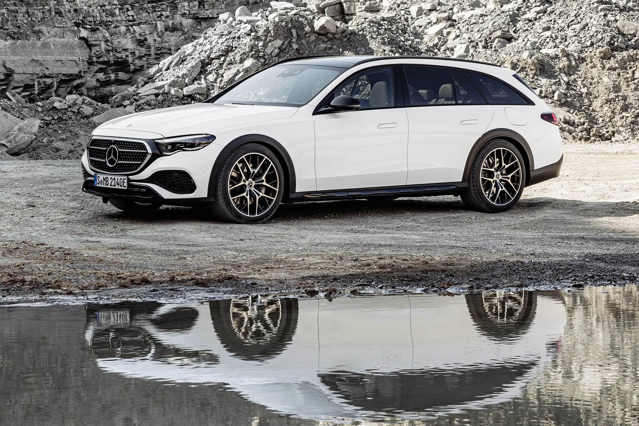 Mercedes-Benz Classe E All-Terrain vista lateral dianteira