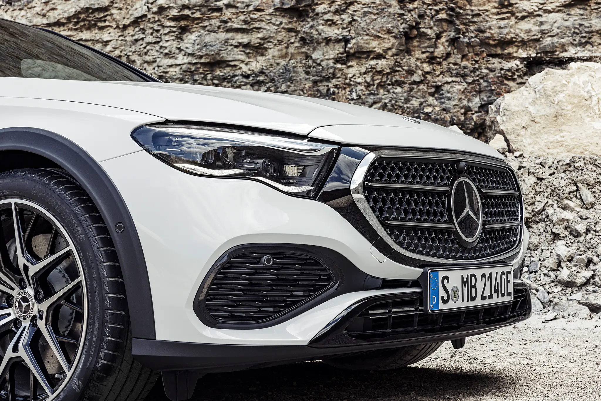 Mercedes-Benz Classe E All-Terrain detalhe da frente