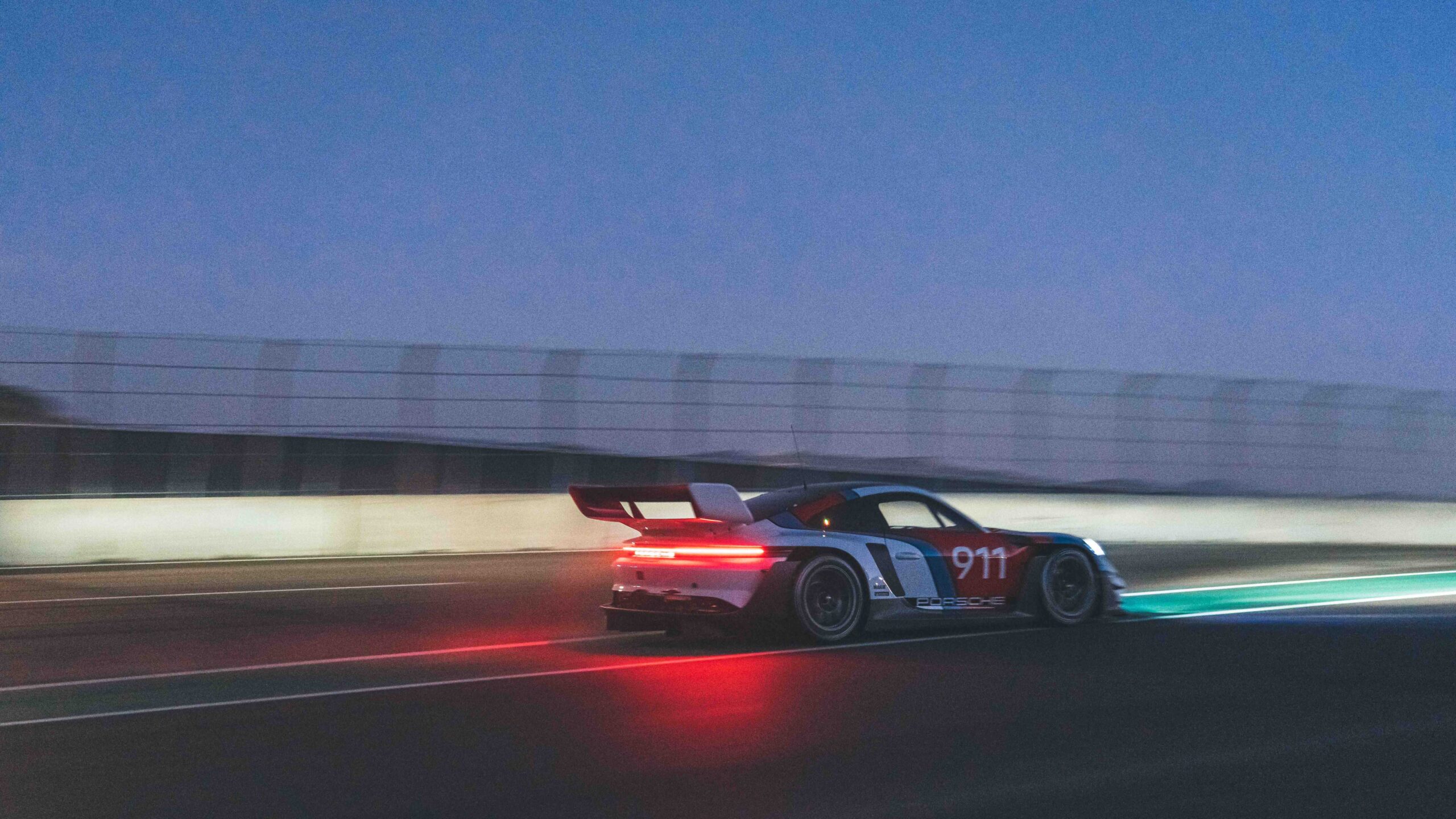 911-GT3-R-Rennsport