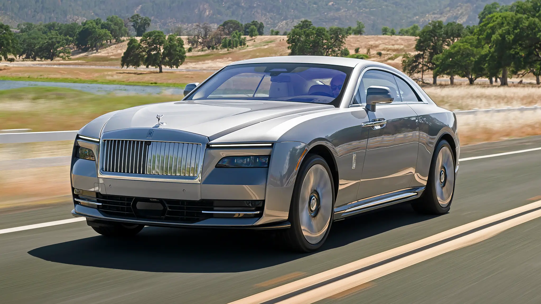 Silêncio de luxo. Conduzimos o elétrico Rolls-Royce Spectre