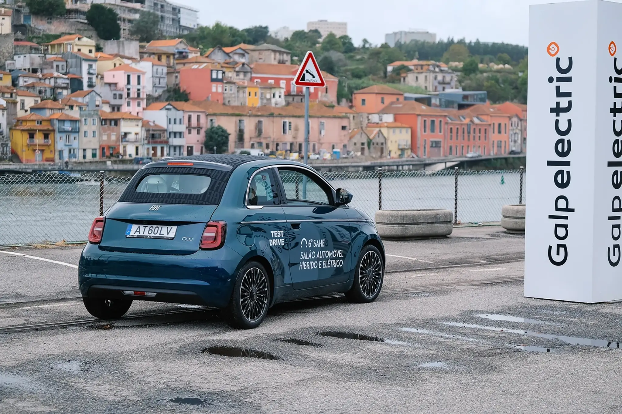 Salão do Automóvel Híbrido e Elétrico de 2022 - Fiat 500e em test-drive