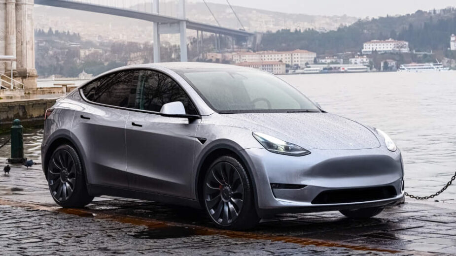 Tesla Model Y frente 3/4