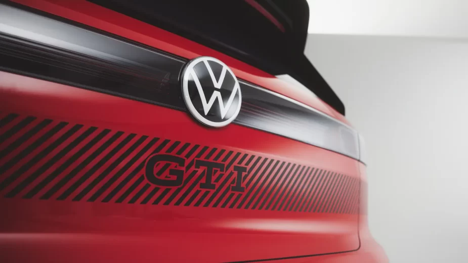 Símbolo VW e sigla GTI na traseira do ID. GTI