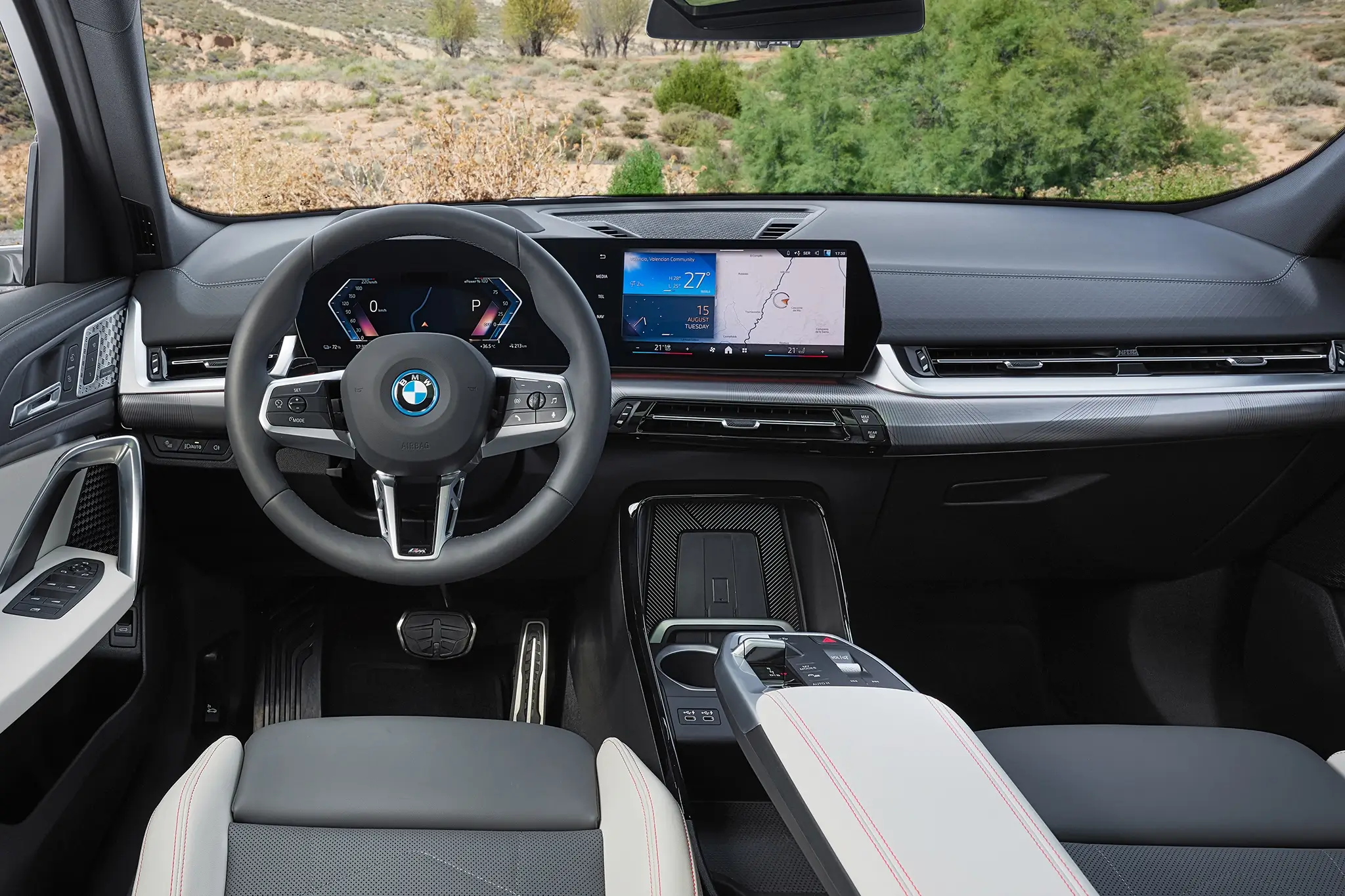 BMW iX2 xDrive 30 interior