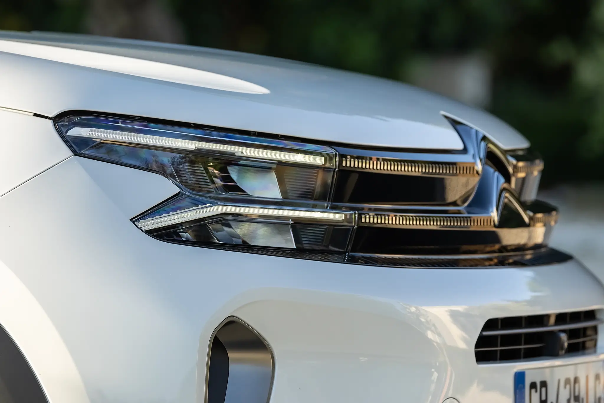 Citroën C5 Aircross detalhe das óticas dianteiras