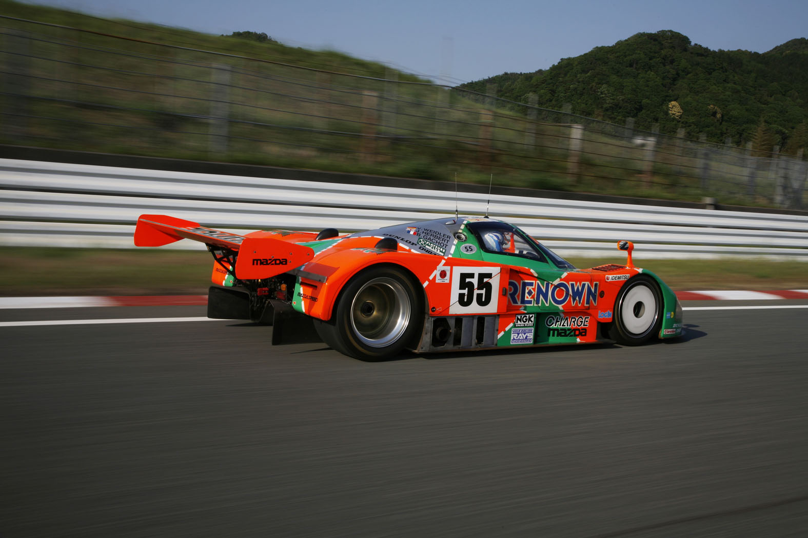 Mazda 787B traseira