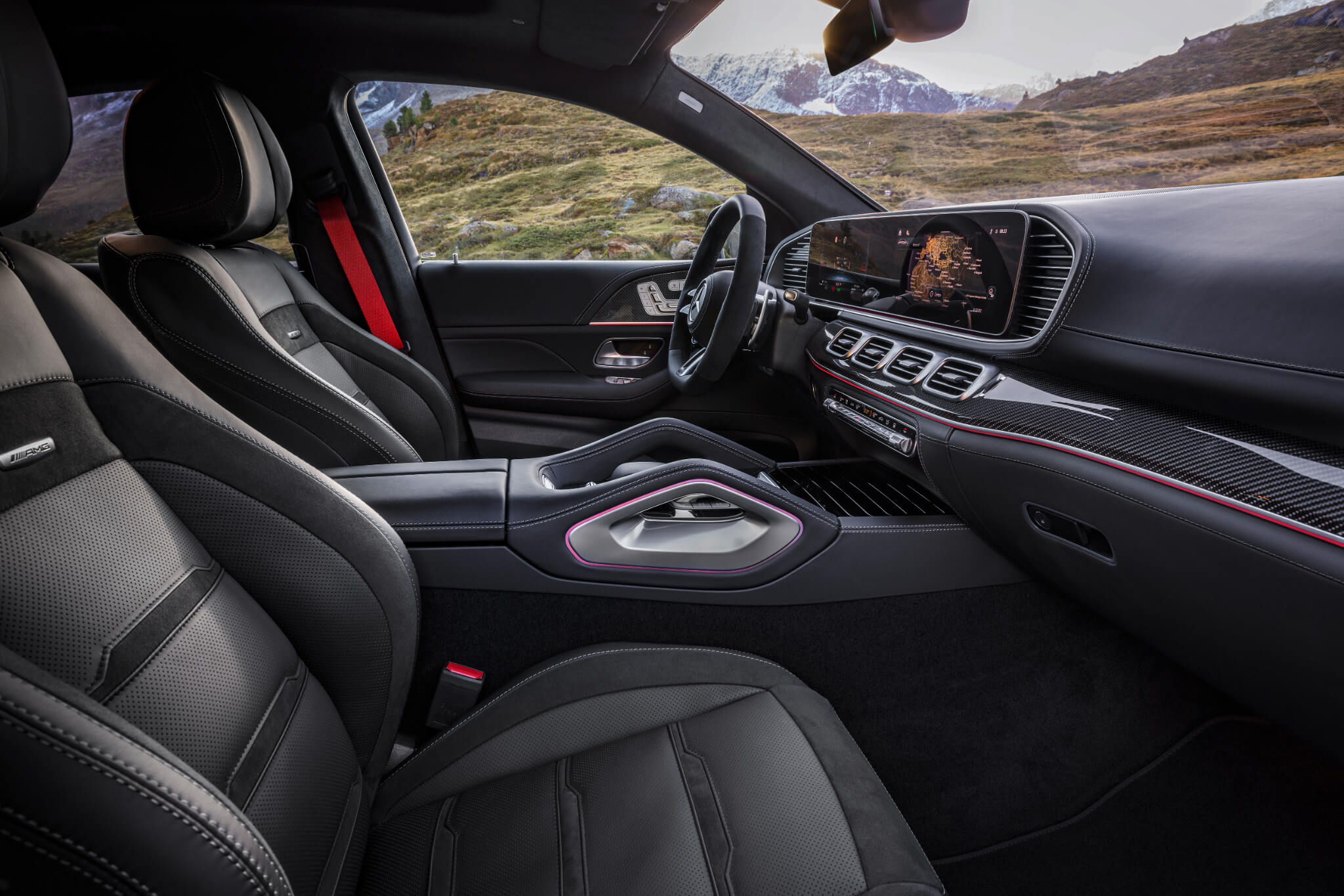 Mercedes-AMG GLE 53 Hybrid interior