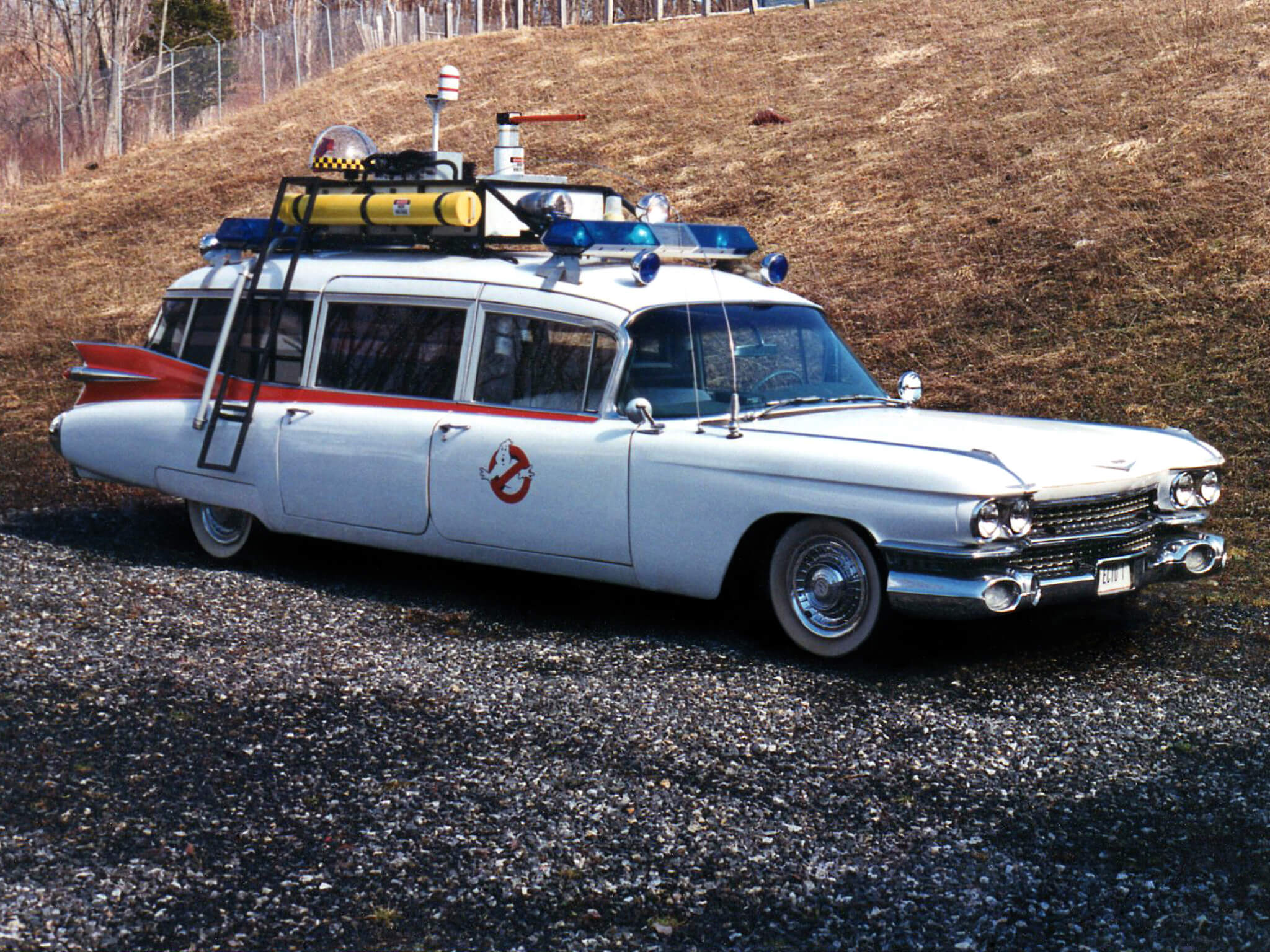 Ecto-1 Ectomobile Caça-Fantasmas perfil