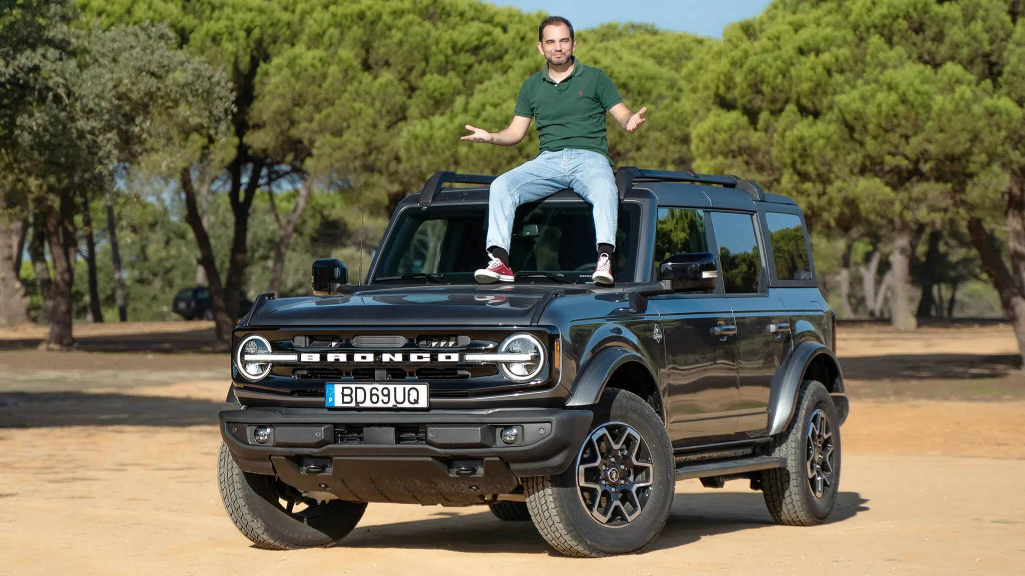Metade do preço são impostos. Já conduzimos o novo Ford Bronco