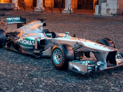Mercedes-AMG F1 2013 de Lewis Hamilton - frente