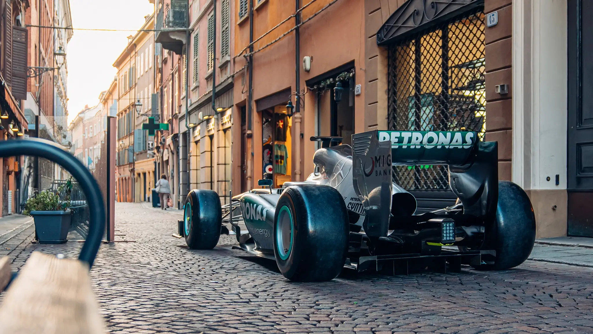 Mercedes-AMG F1 2013 de Lewis Hamilton - traseira