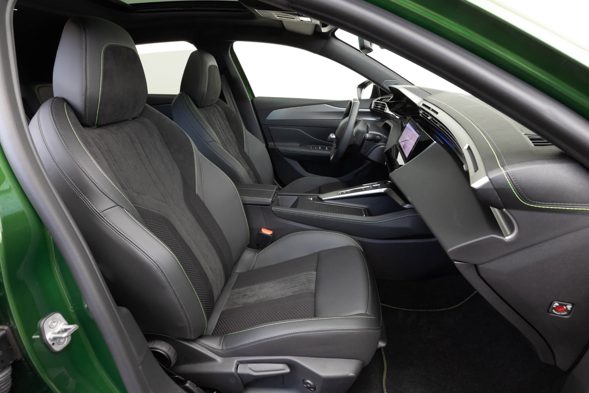 Peugeot e-308 seats