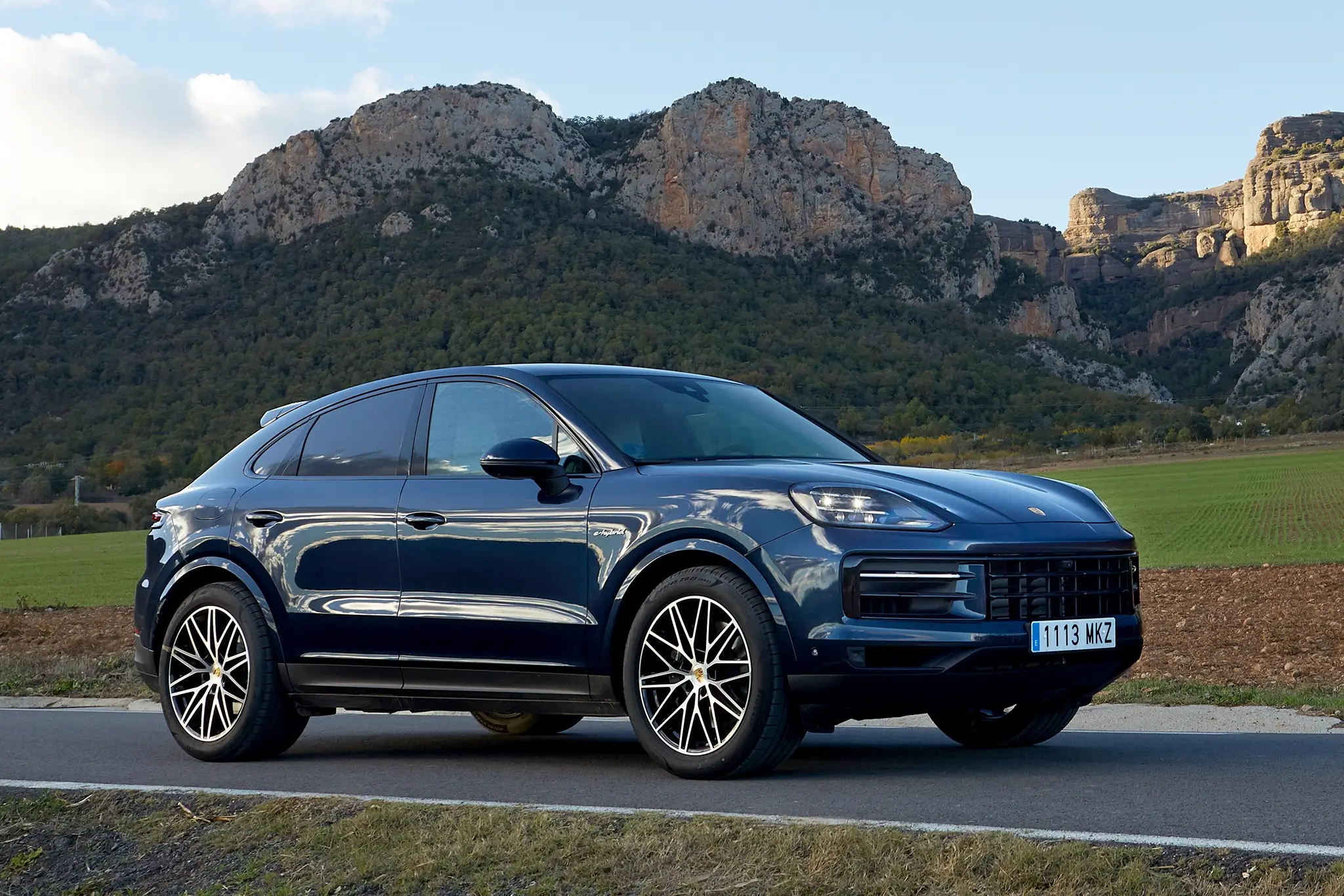 Porsche Cayenne e-hybrid - 3/4 de frente