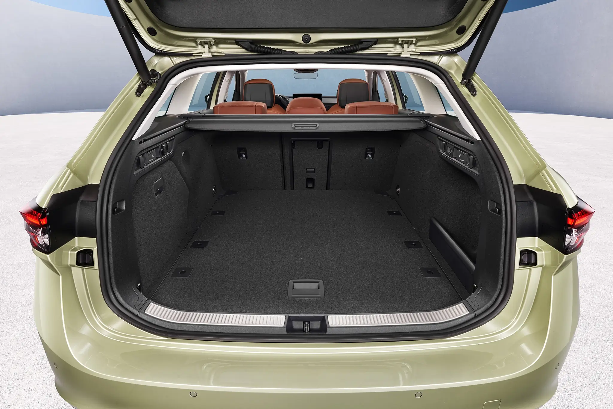 Skoda Superb brake - trunk