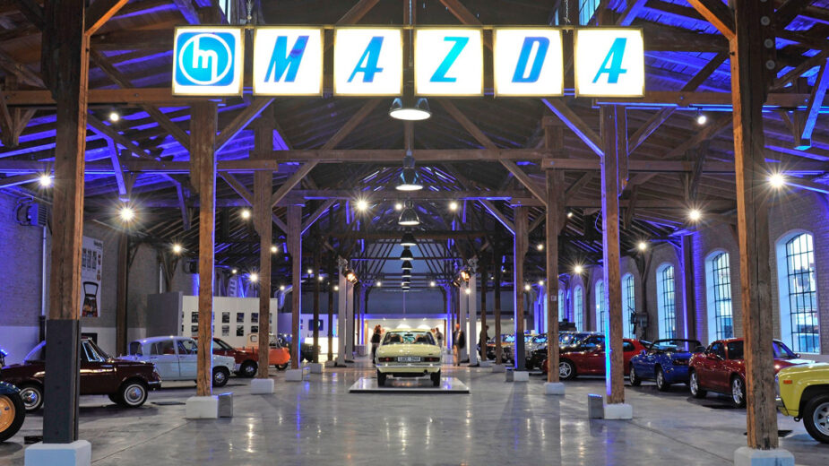 Entrada do Frey’s Mazda Classic Car Museum