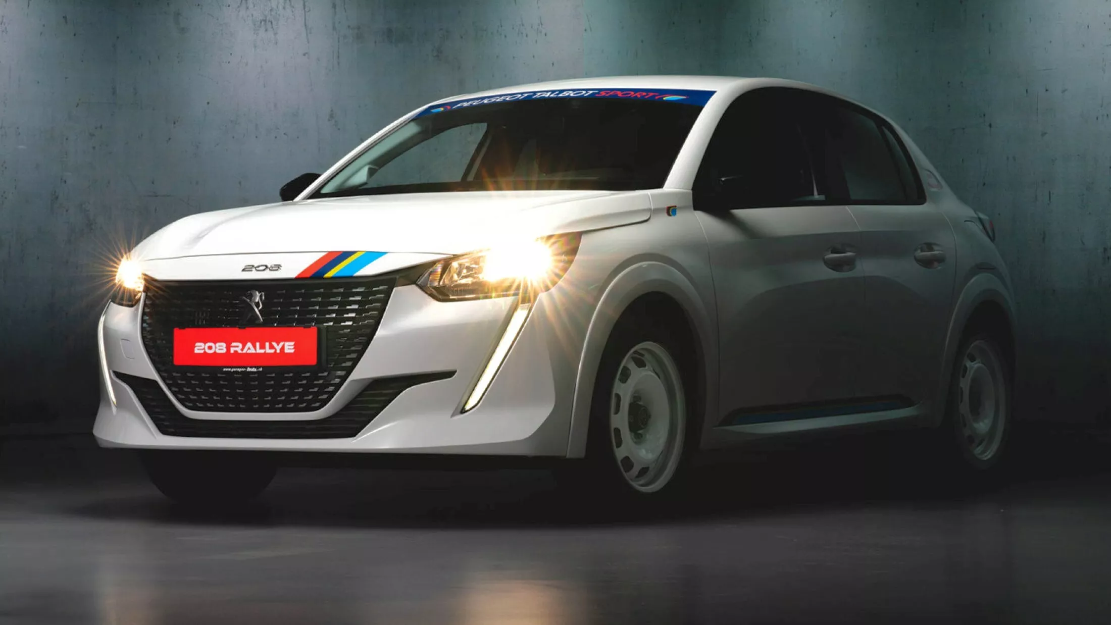 Não está a ver mal. É mesmo um Peugeot 208 Rallye mas tem um senão