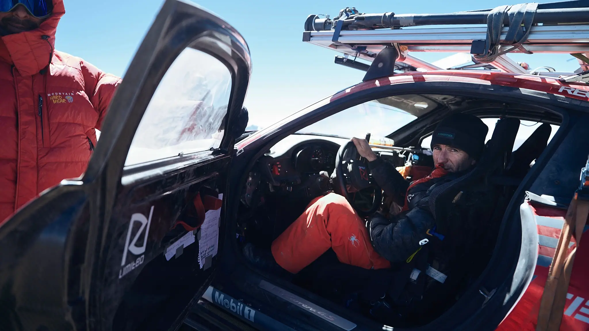 Romain Dumas e o Porsche 911 nos Ojos del Salado