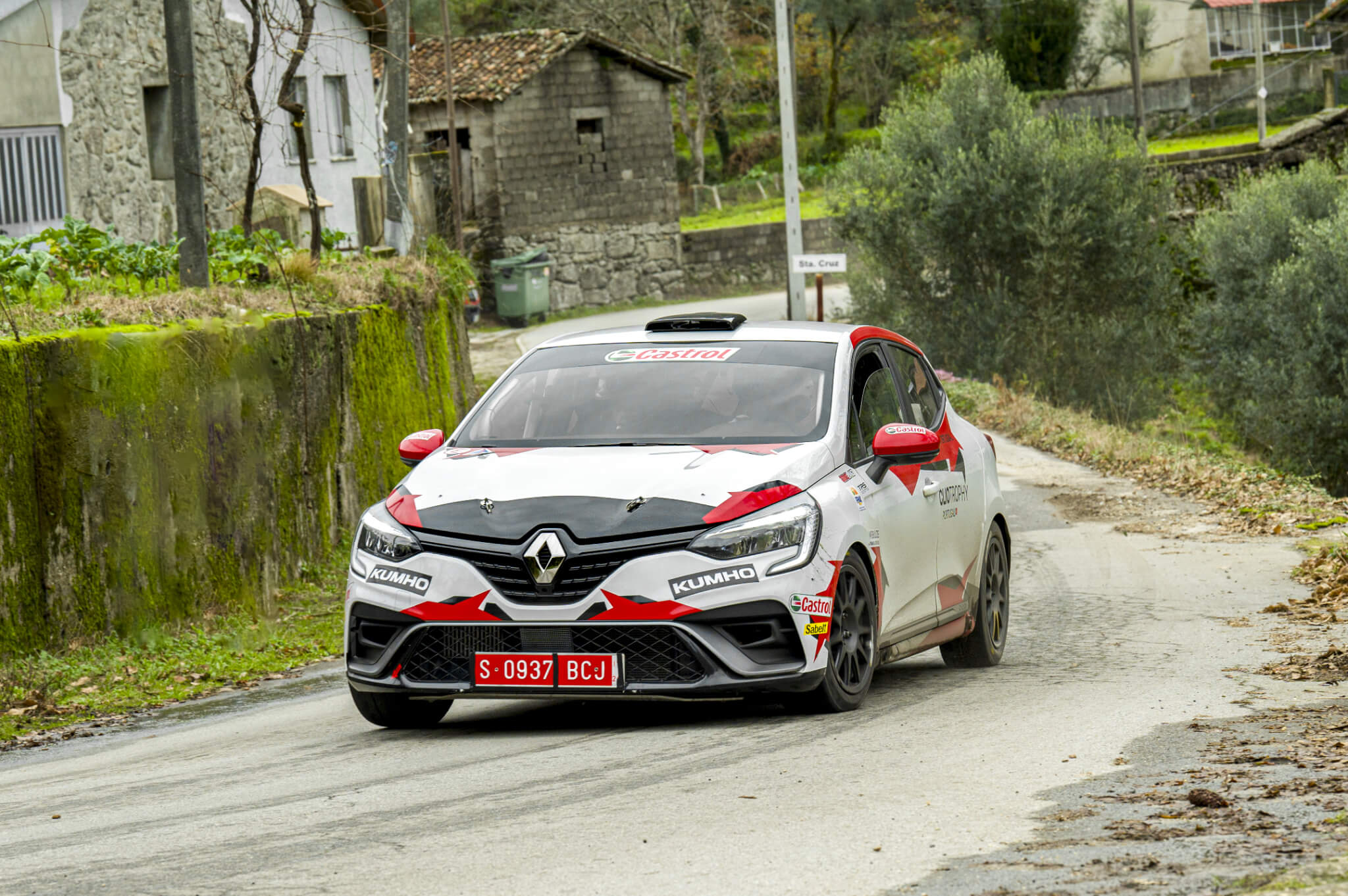 Clio R5