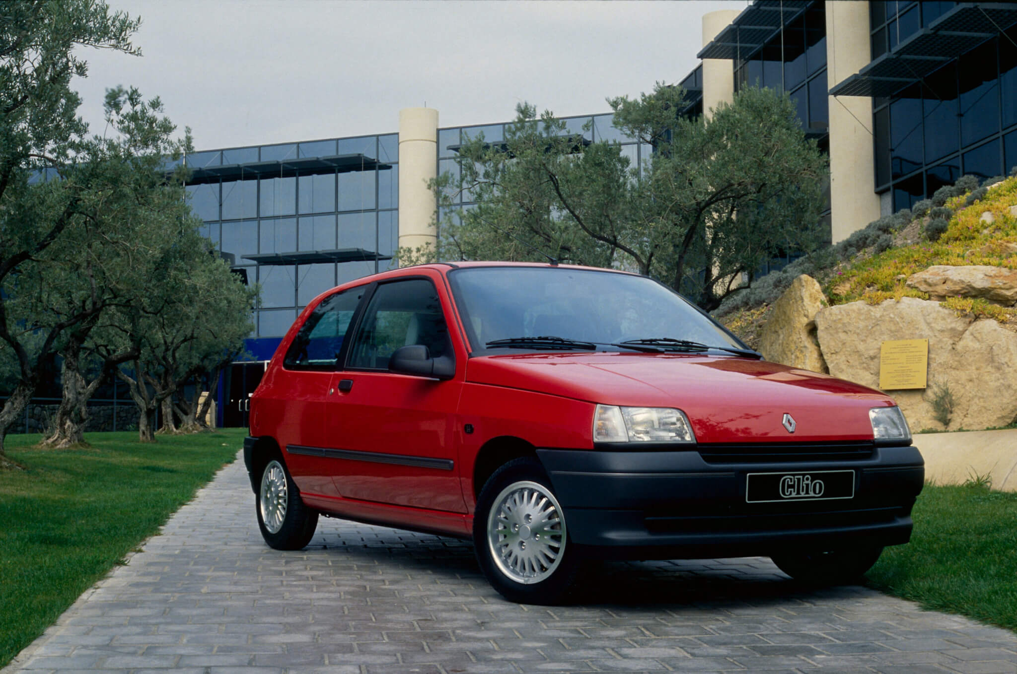 Renault Clio primeira geração vermelho