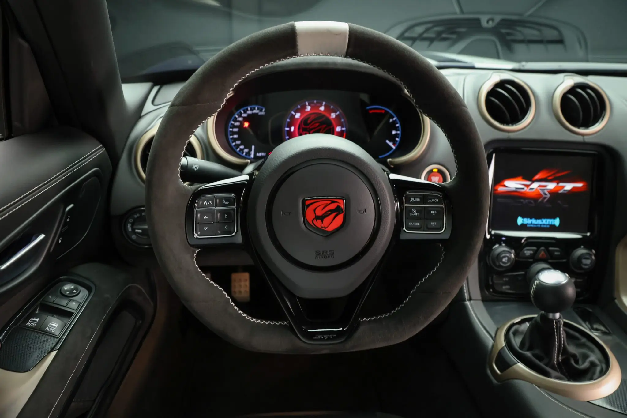 Dodge Viper ACR - volante