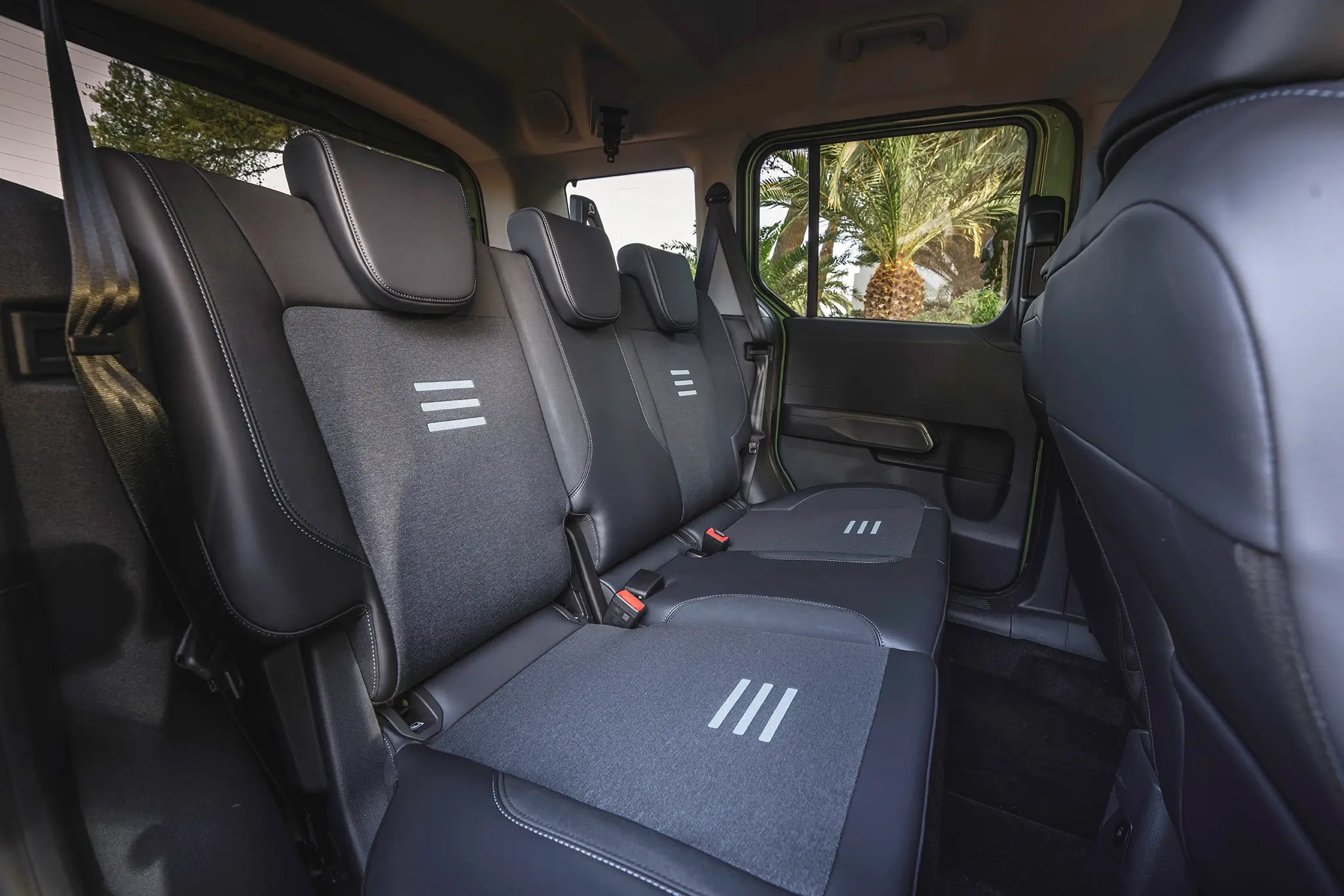 Ford Tourneo Courier Active - Assentos traseiros