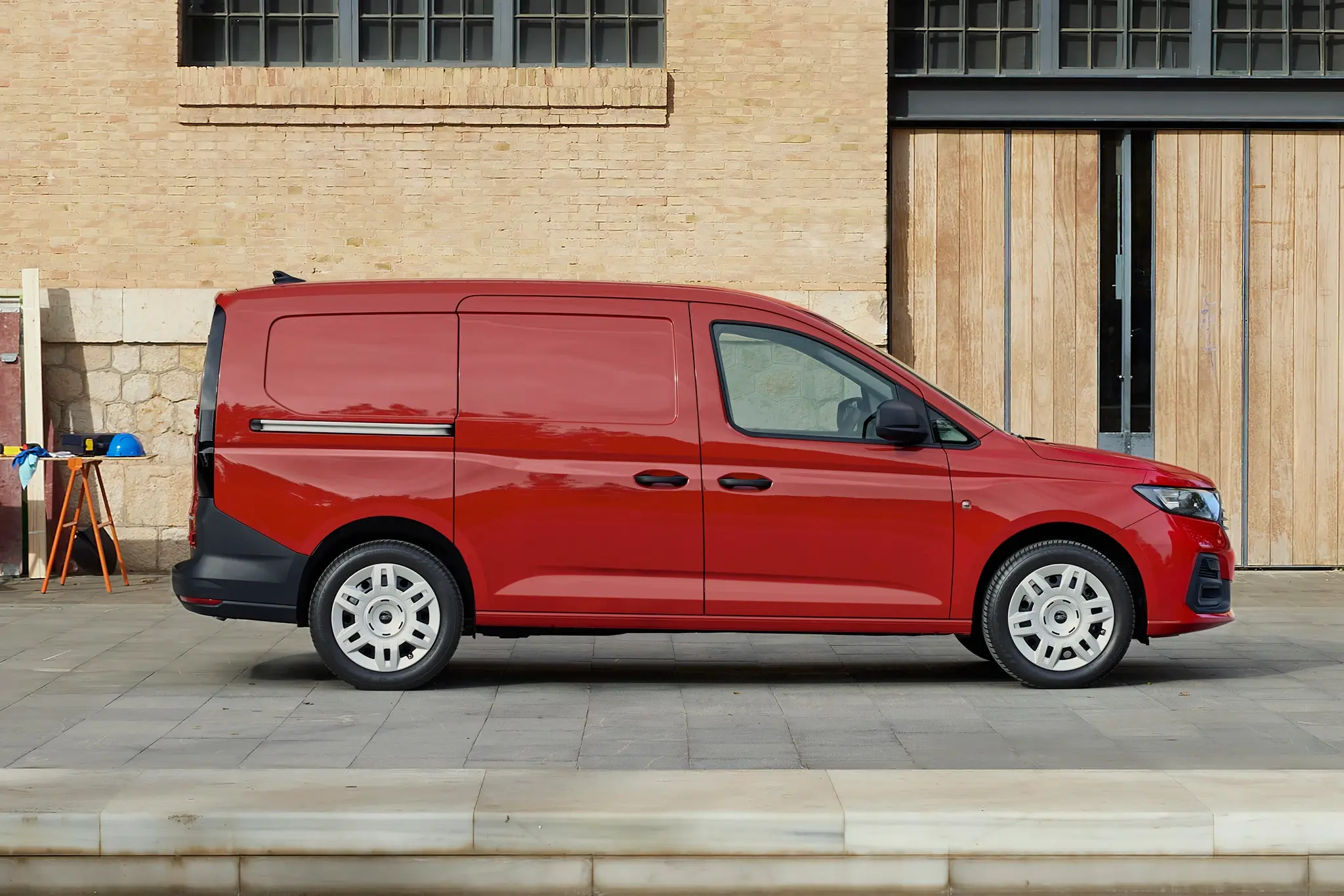 Ford Transit Connect LWB - vista lateral