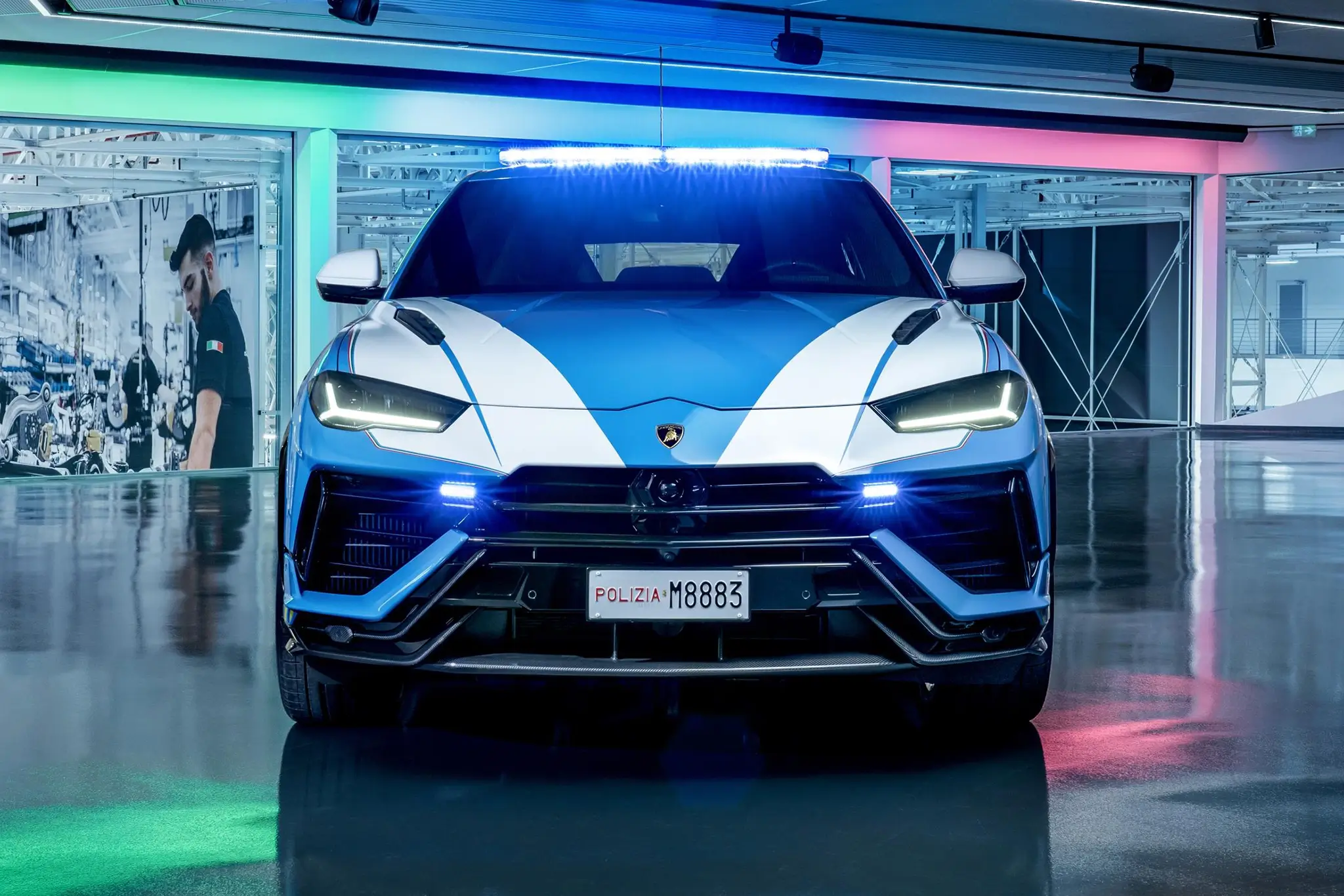 Lamborghini Urus Performante Polizia - frente