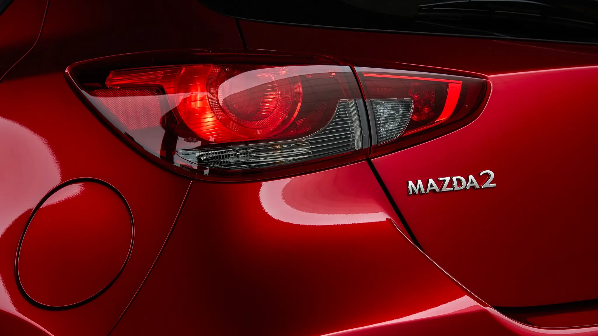 Mazda 2 - Ótica traseira