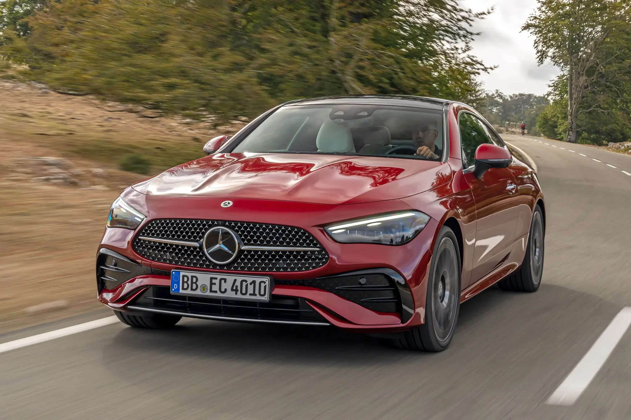 Mercedes-Benz CLE Coupé - 3/4 de frente em andamento