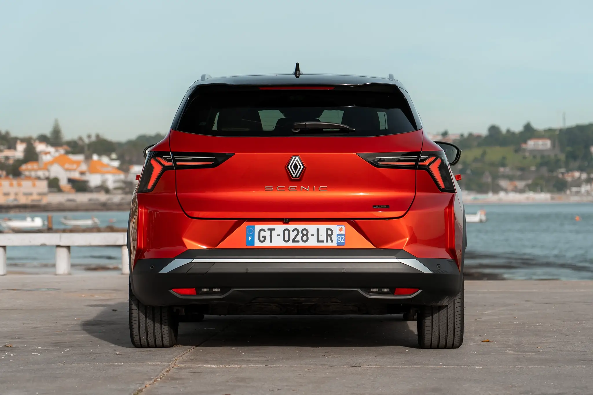 Renault Scenic E-Tech - Traseira