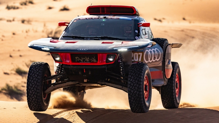 O Audi que venceu o Dakar faz um «barulho estranho» mas é normal