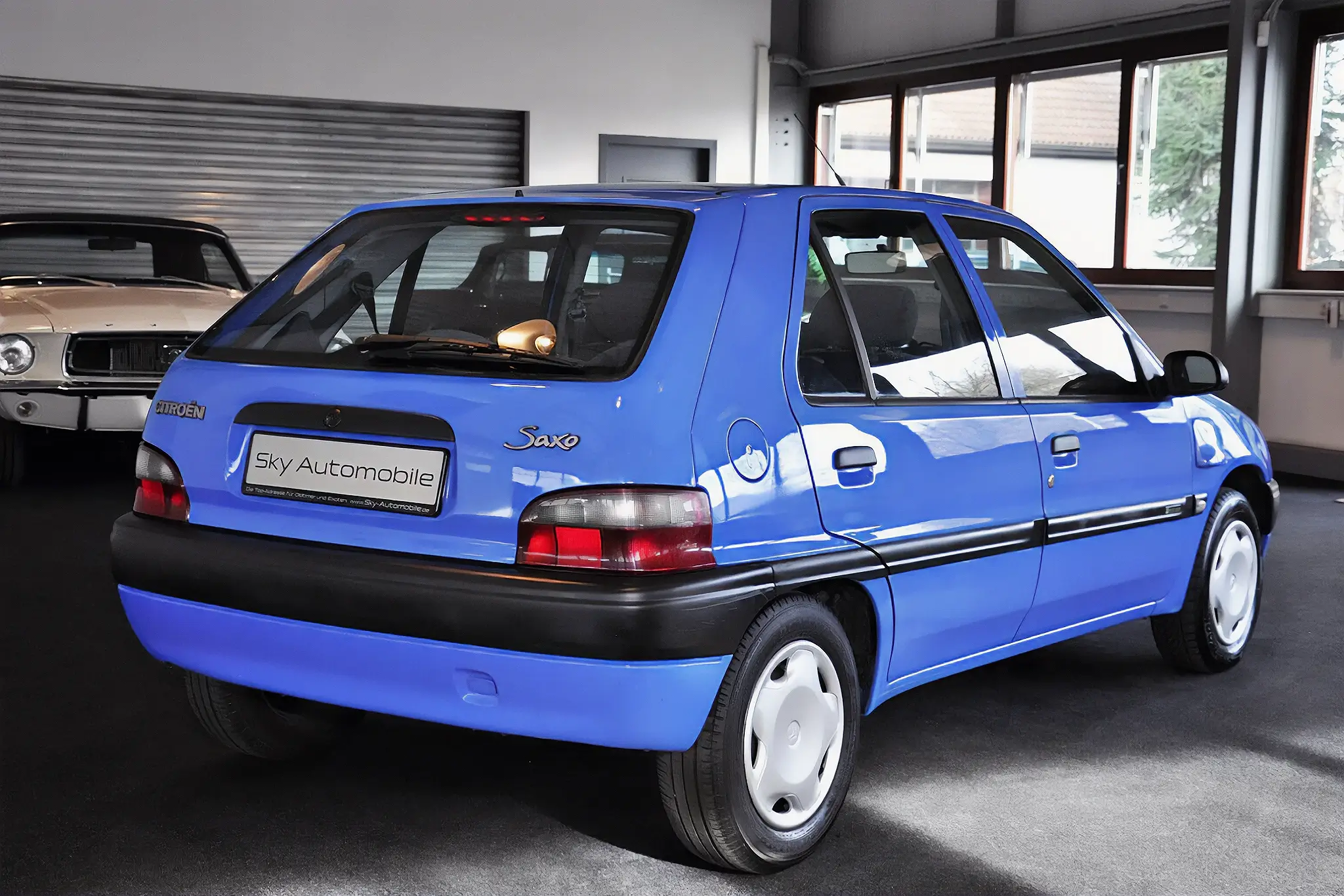 Citroën Saxo Electrique - 3/4 de traseira