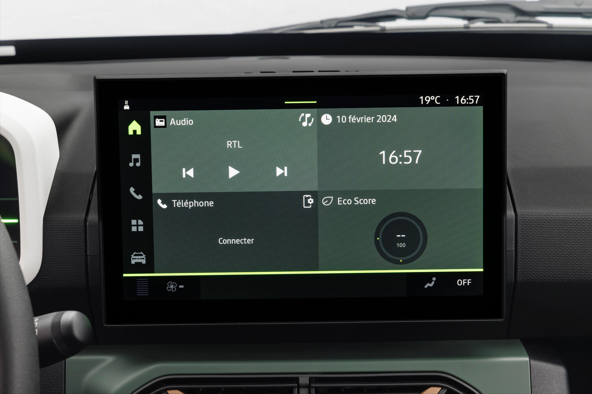 Dacia Spring 2024 ecrã multimédia