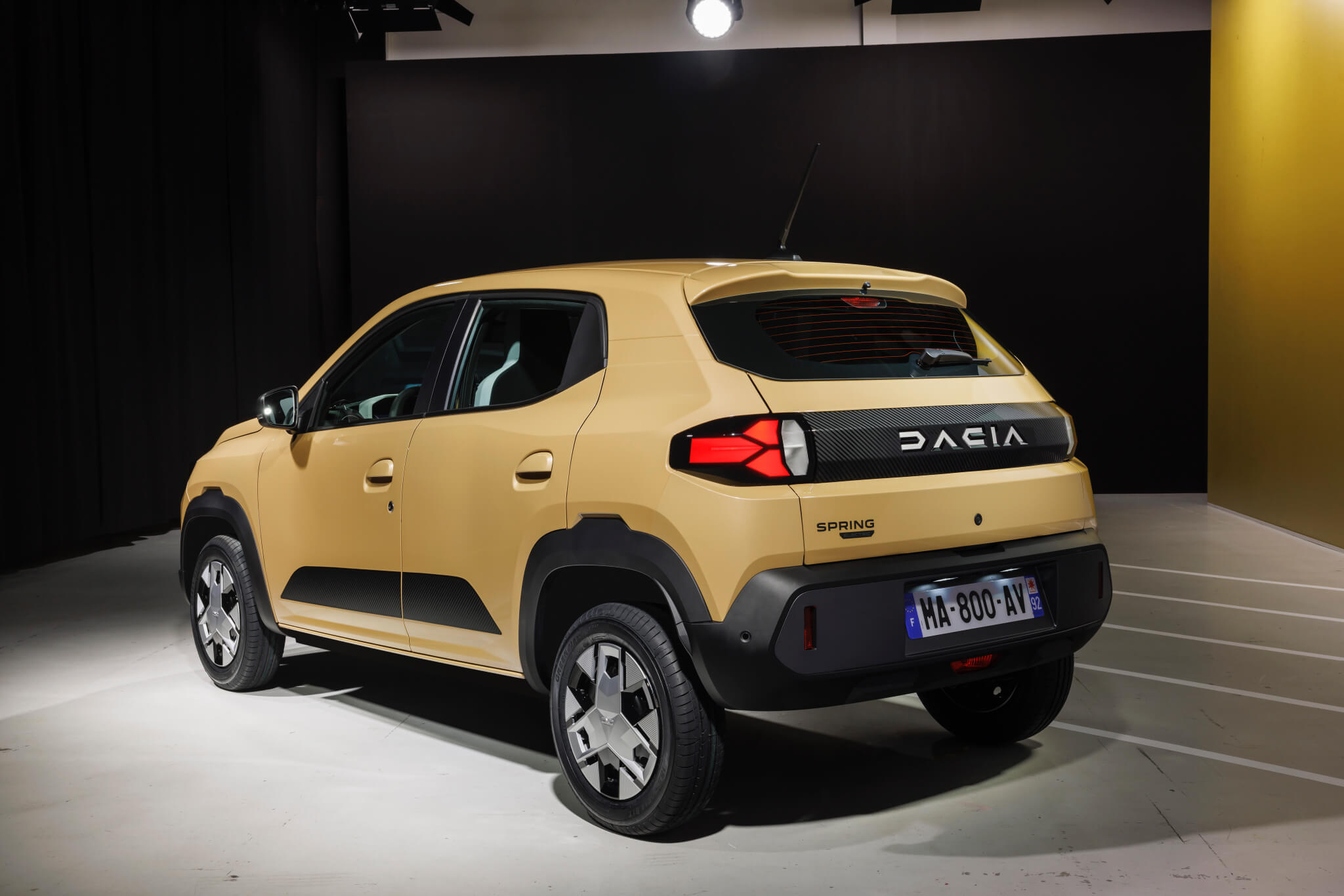 Dacia Spring 2024 perfil