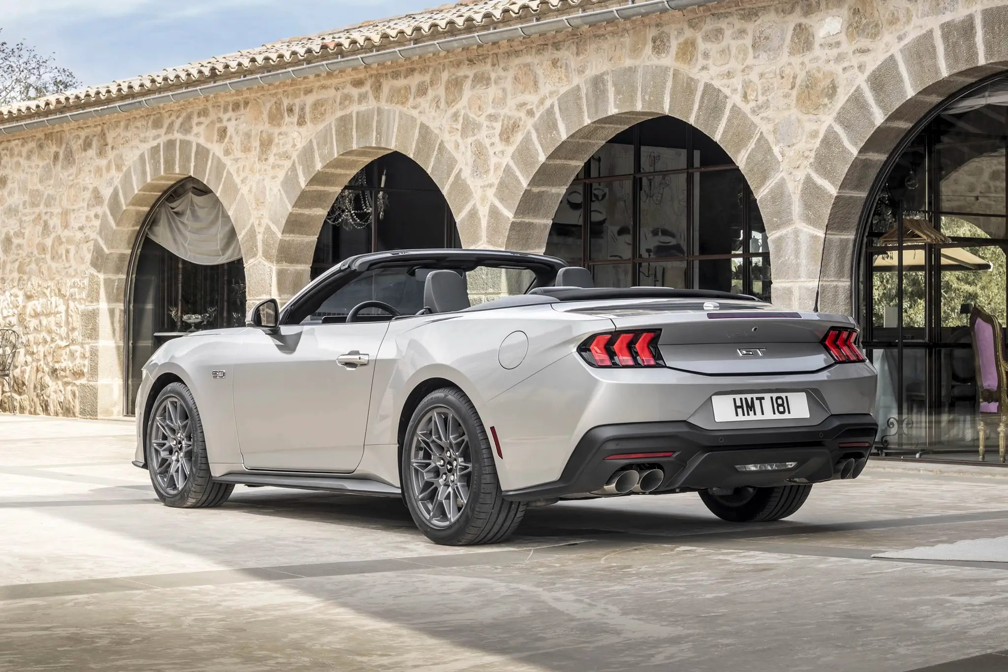 Ford Mustang Convertible - traseira