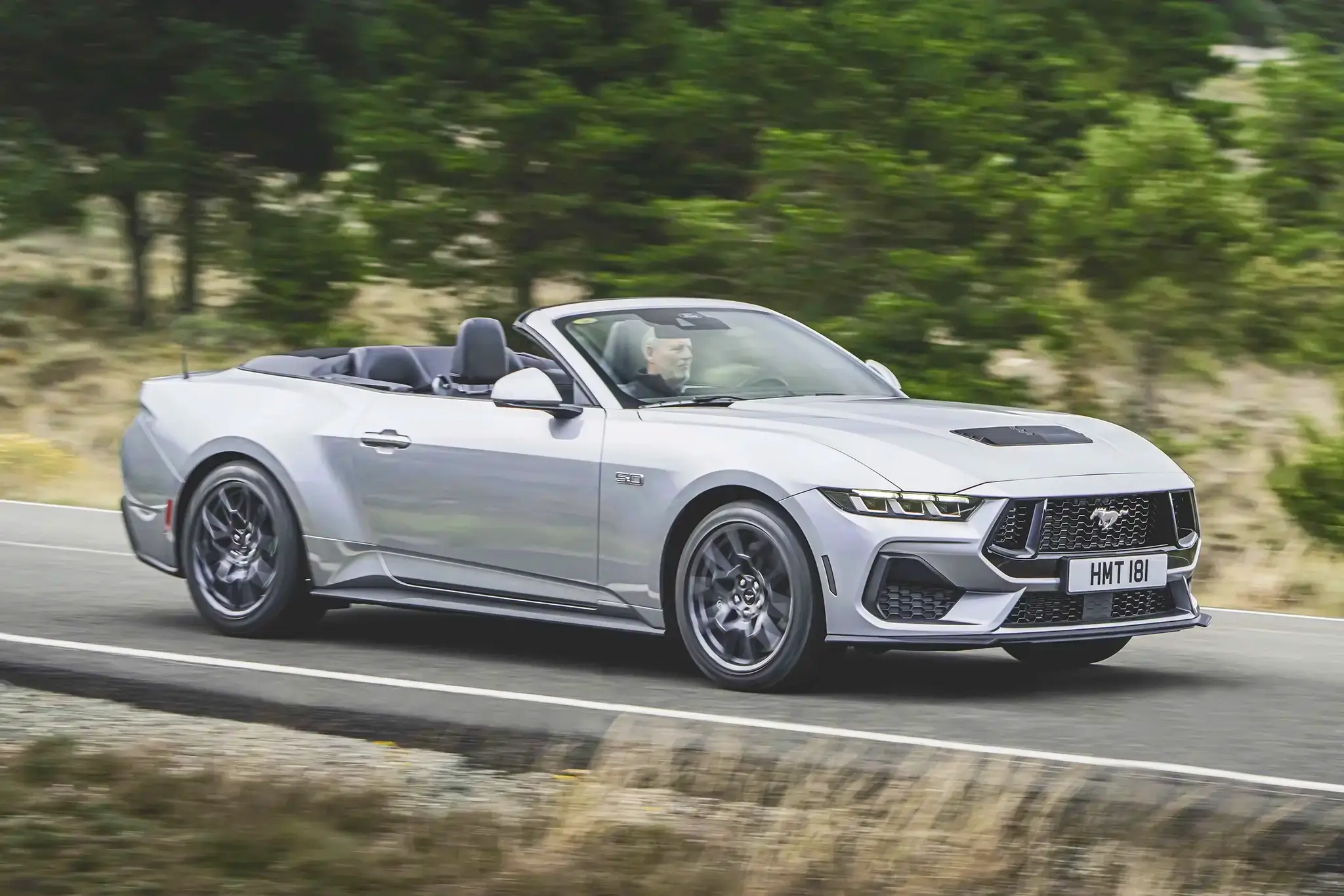 Ford Mustang Convertible - frente