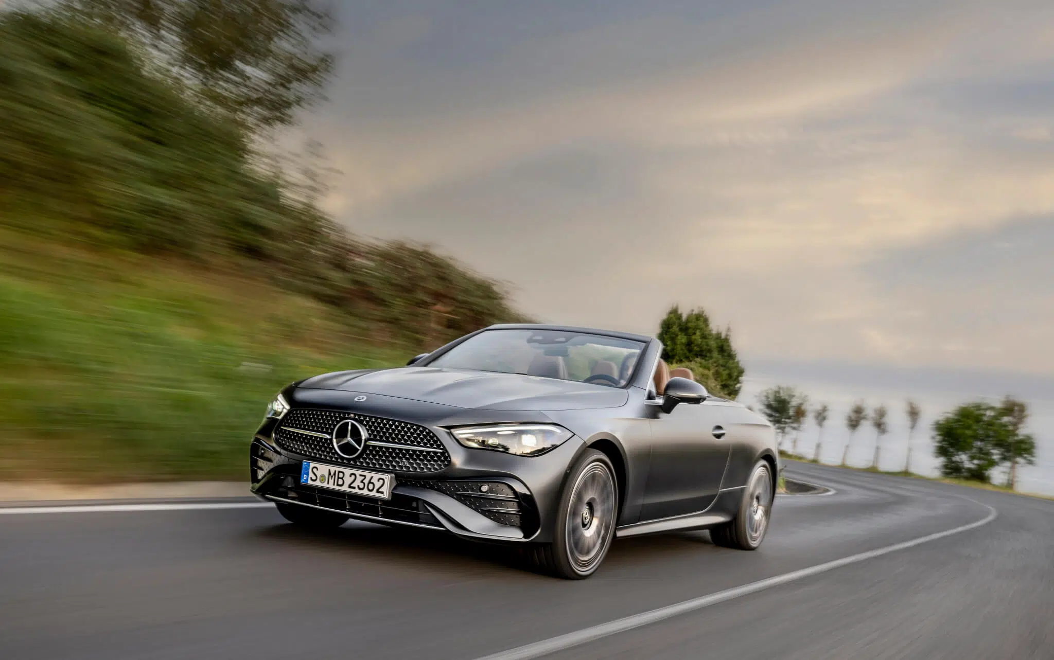 Mercedes-Benz CLE Cabrio dianteira