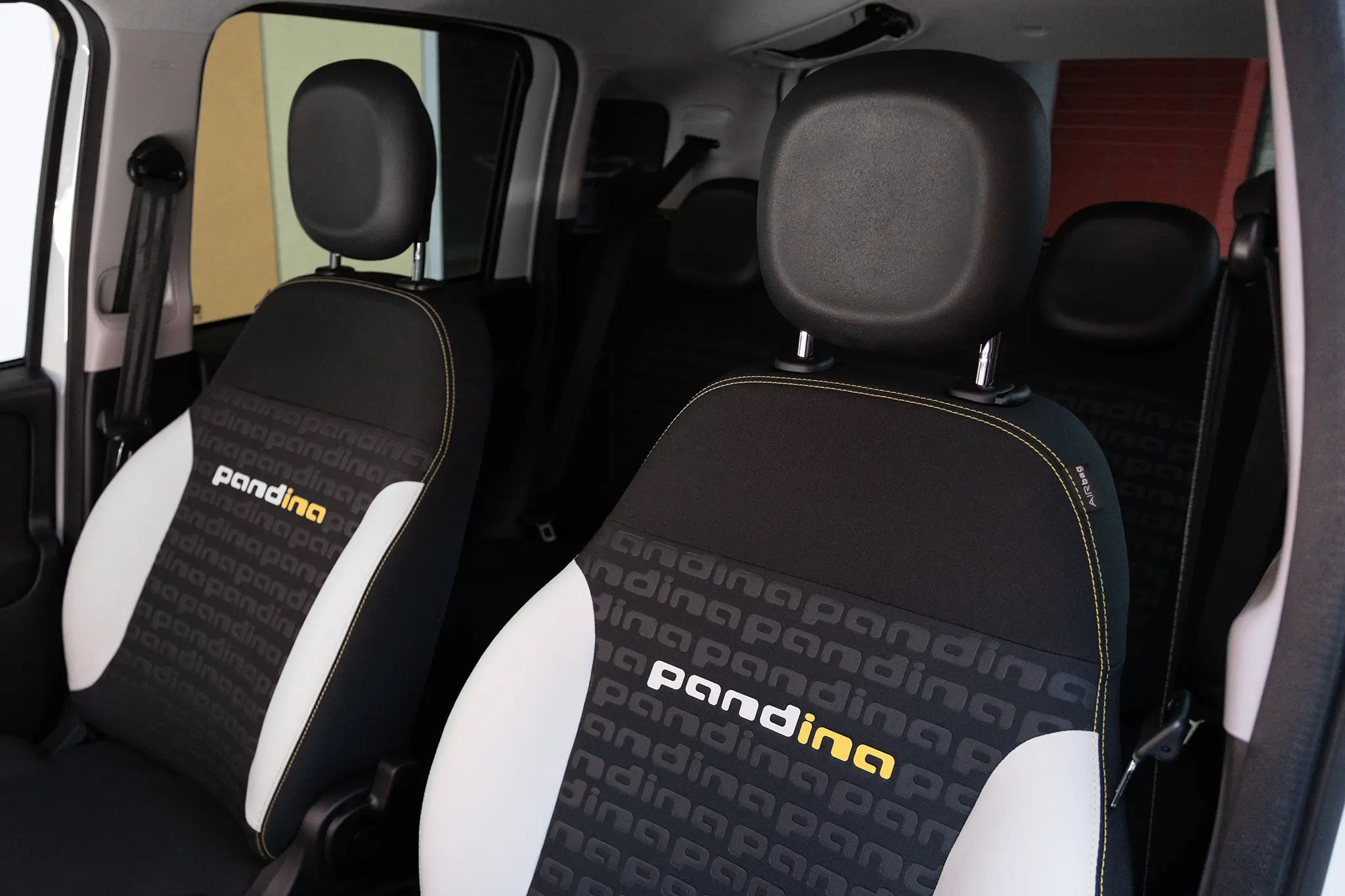Fiat Pandina - assentos dianteiros