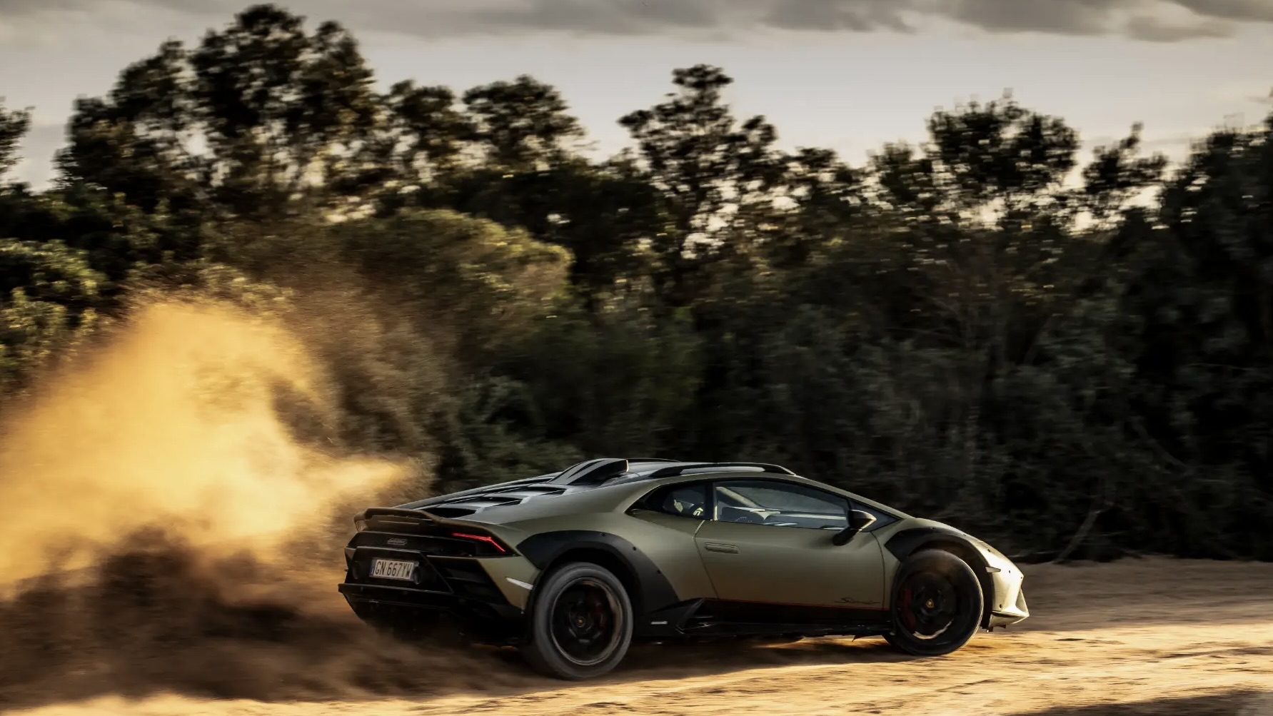 Lamborghini Huracán Sterrato lateral