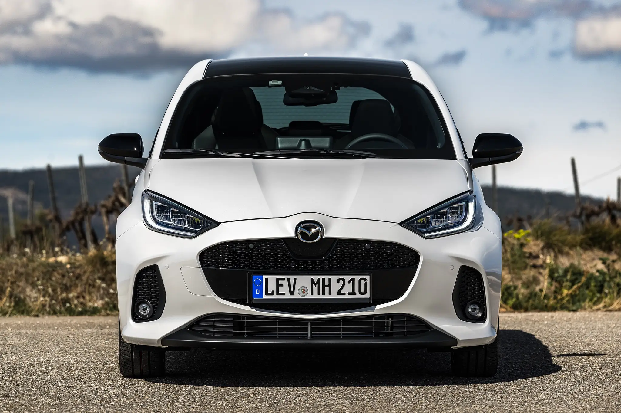 Mazda2 Hybrid - frente