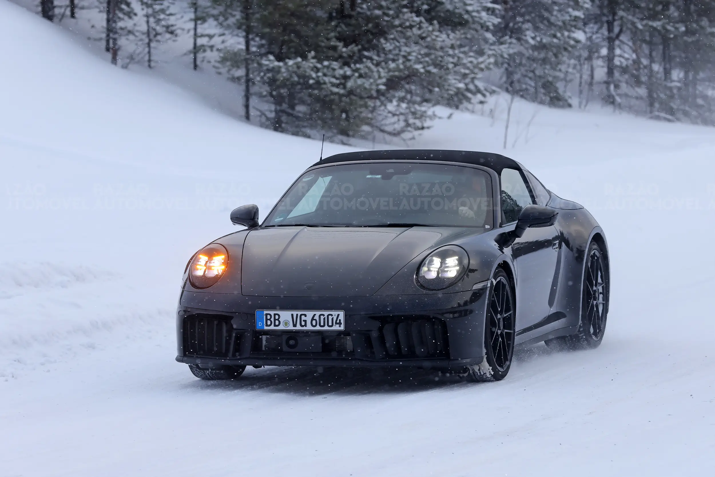 Fotos-espia - Porsche 911 - frente com piscas