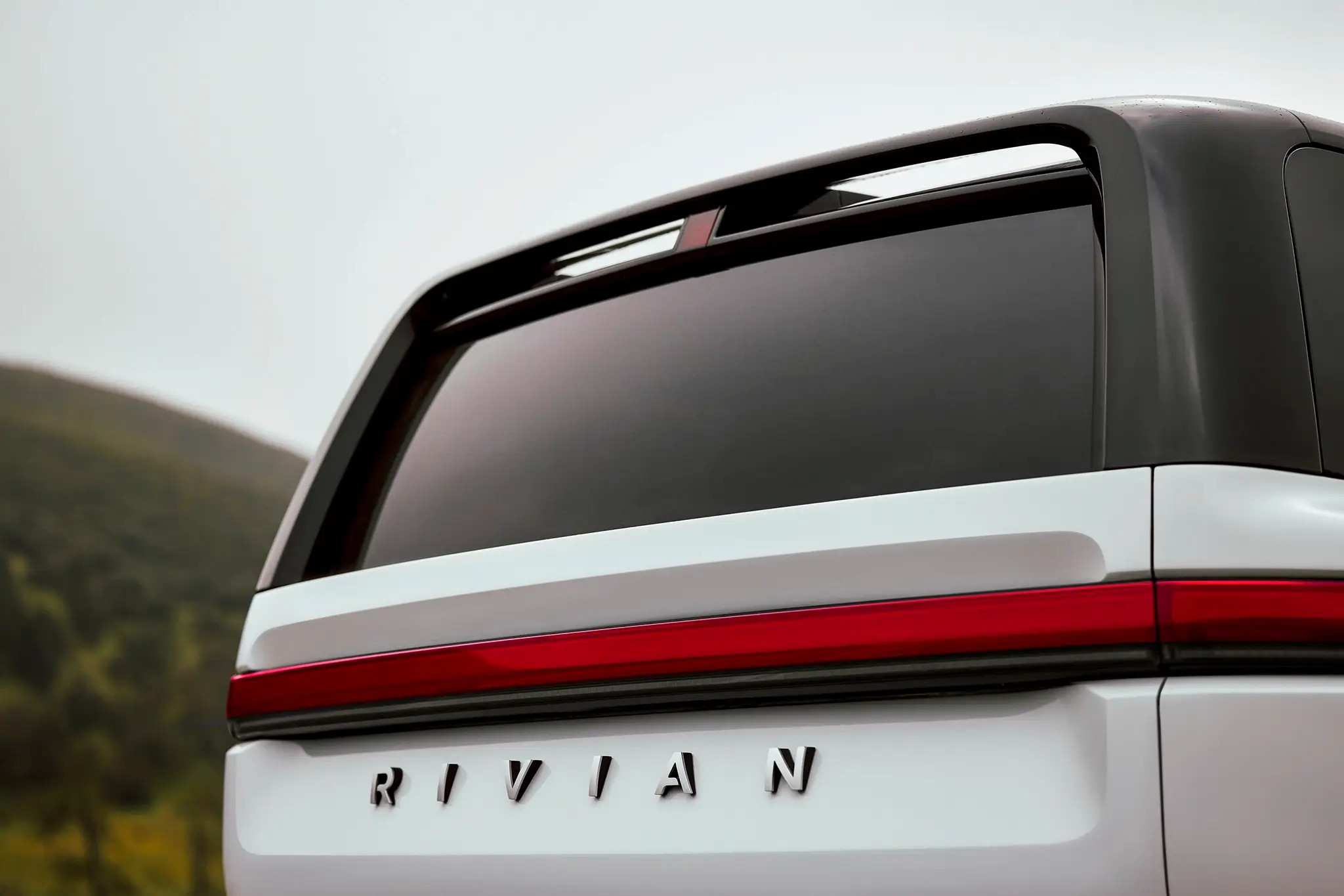 Rivian R2 - detalhe da traseira