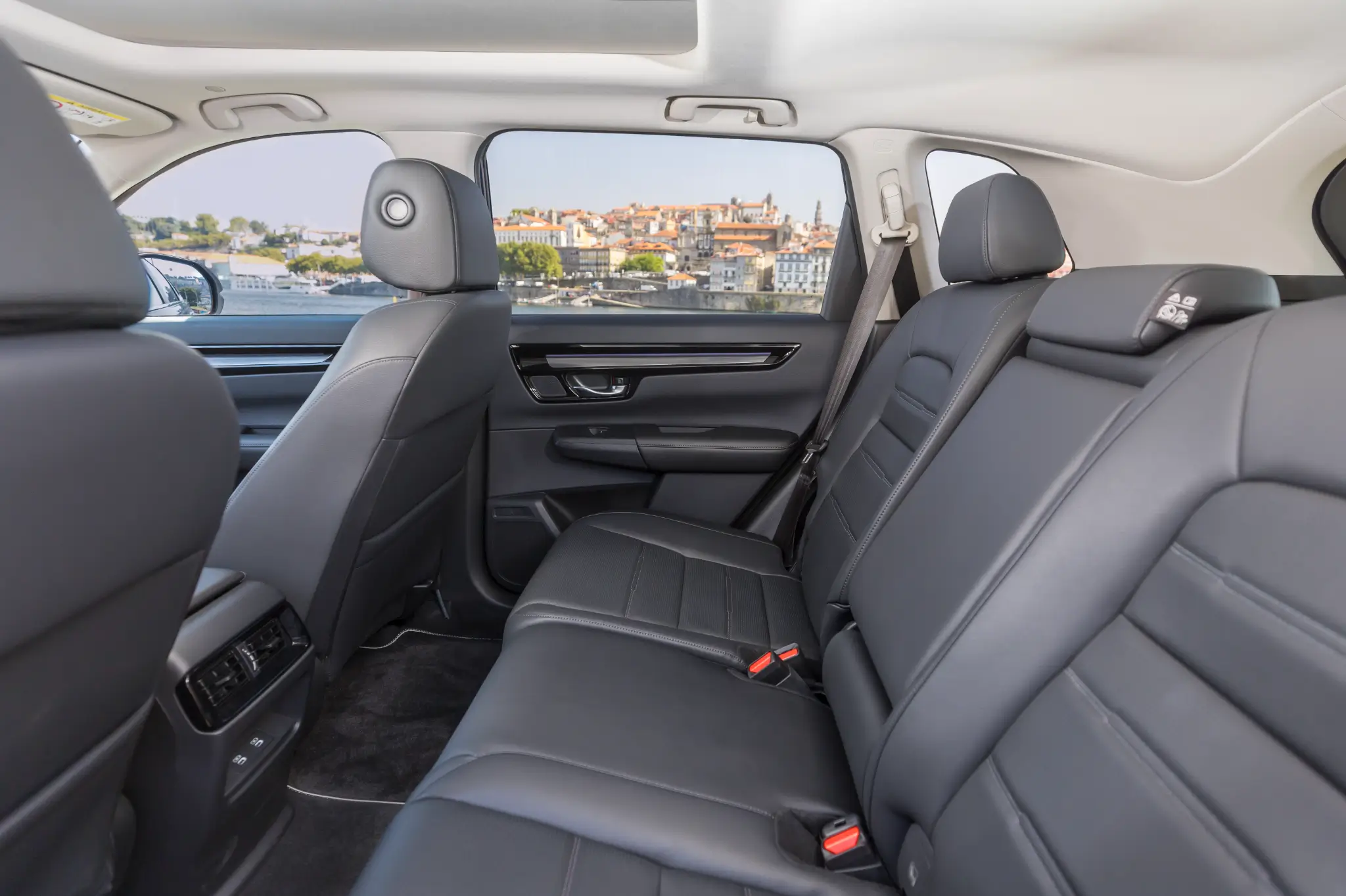 Honda CR-V Hybrid interior segunda fila