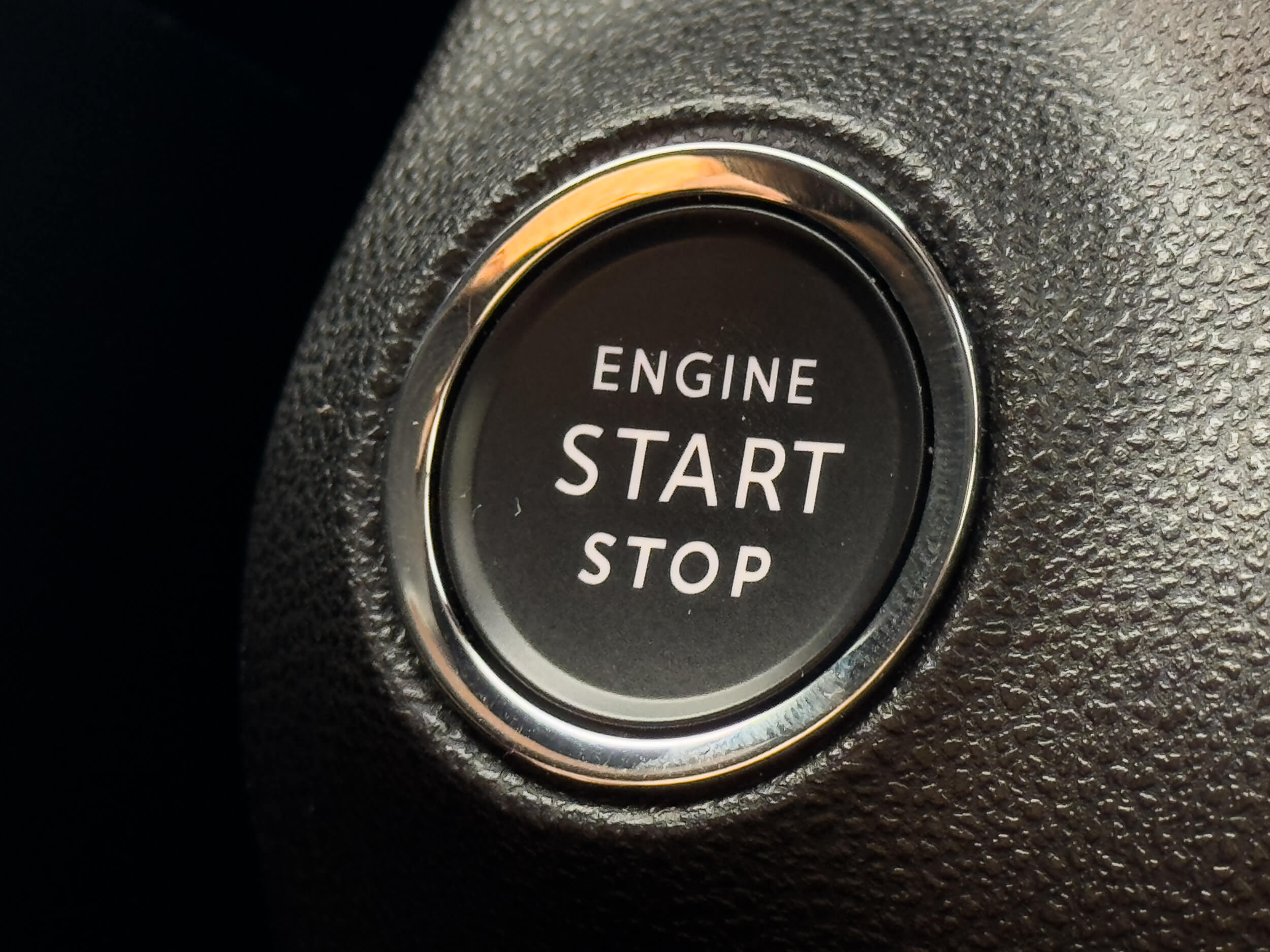 Ensaio Fiat 600e RED - botão para ligar o sistema