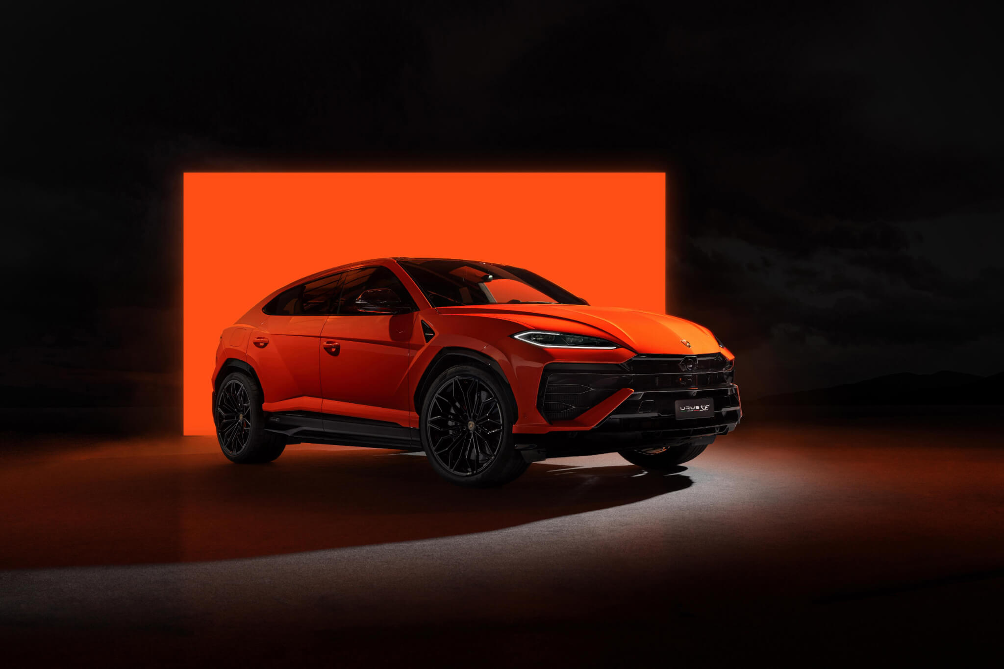 Urus PHEV dianteira