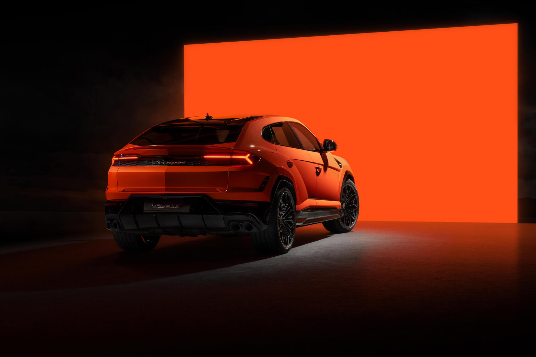 Lamborghini Urus PHEV traseira