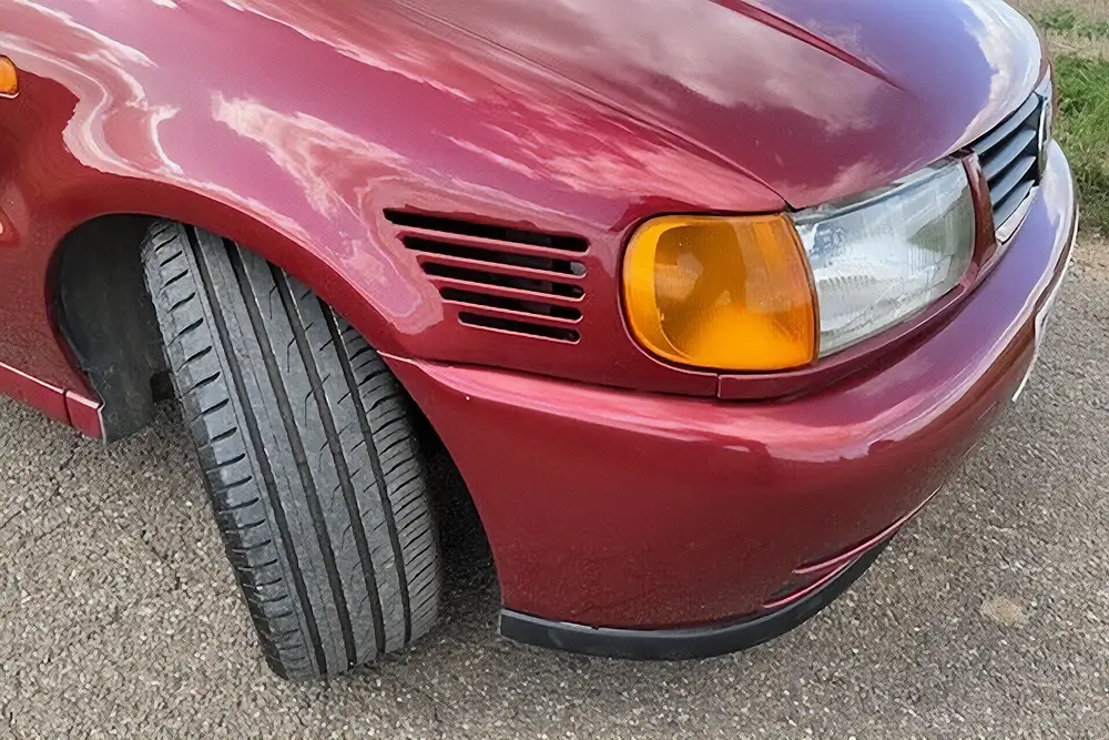 Volkswagen Polo VR6 - detalhe da entrada de ar dianteira