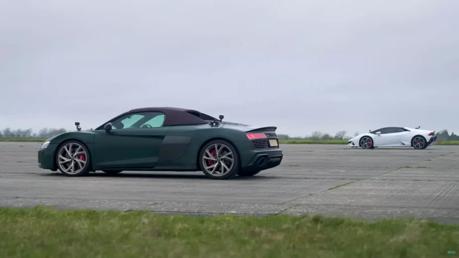 Audi R8 Spyder vs Lamborghini Huracán Evo